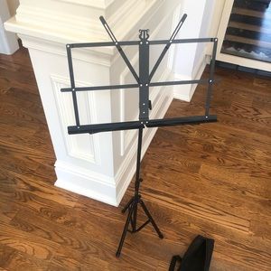 Folding music stand